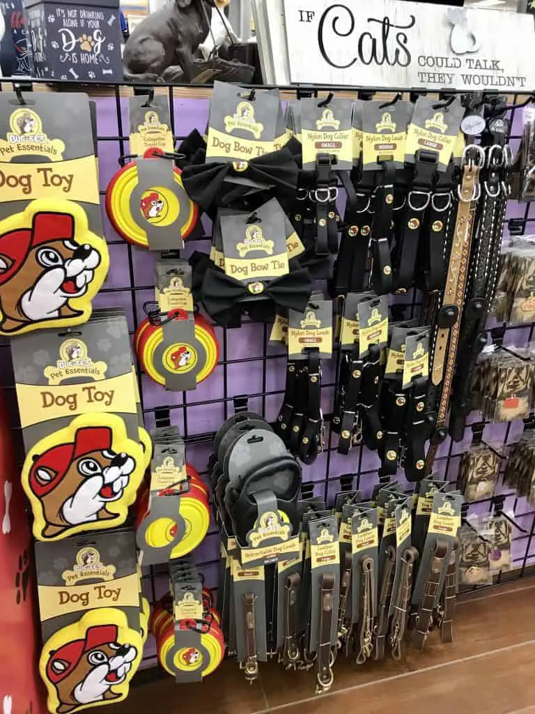 Best gifts to buy at Buc-ee's: Pet Supplies