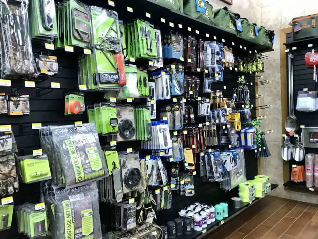 Best gifts to buy at Buc-ee's: Outdoor and hunting gear