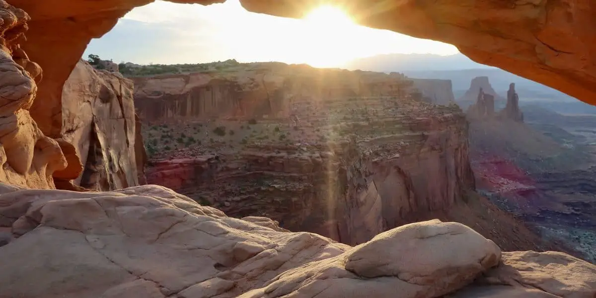 Canyonlands in One Day: Mesa Arch at Sunrise