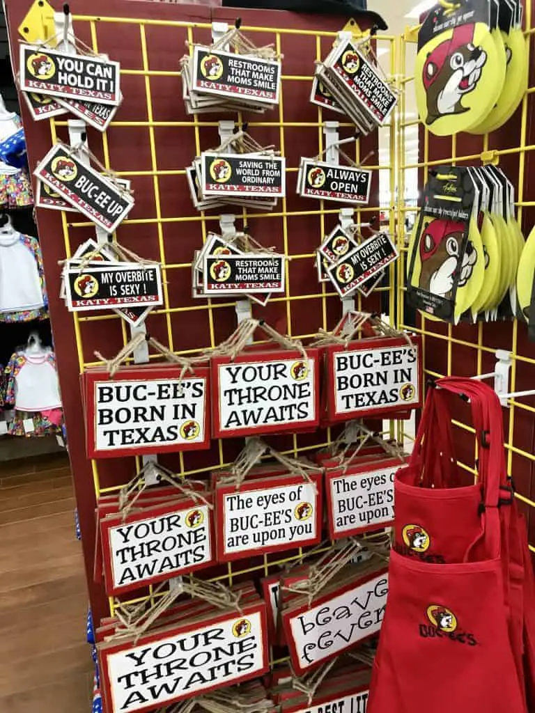 Best gifts to buy at Buc-ee's: Fun Wall Hangers