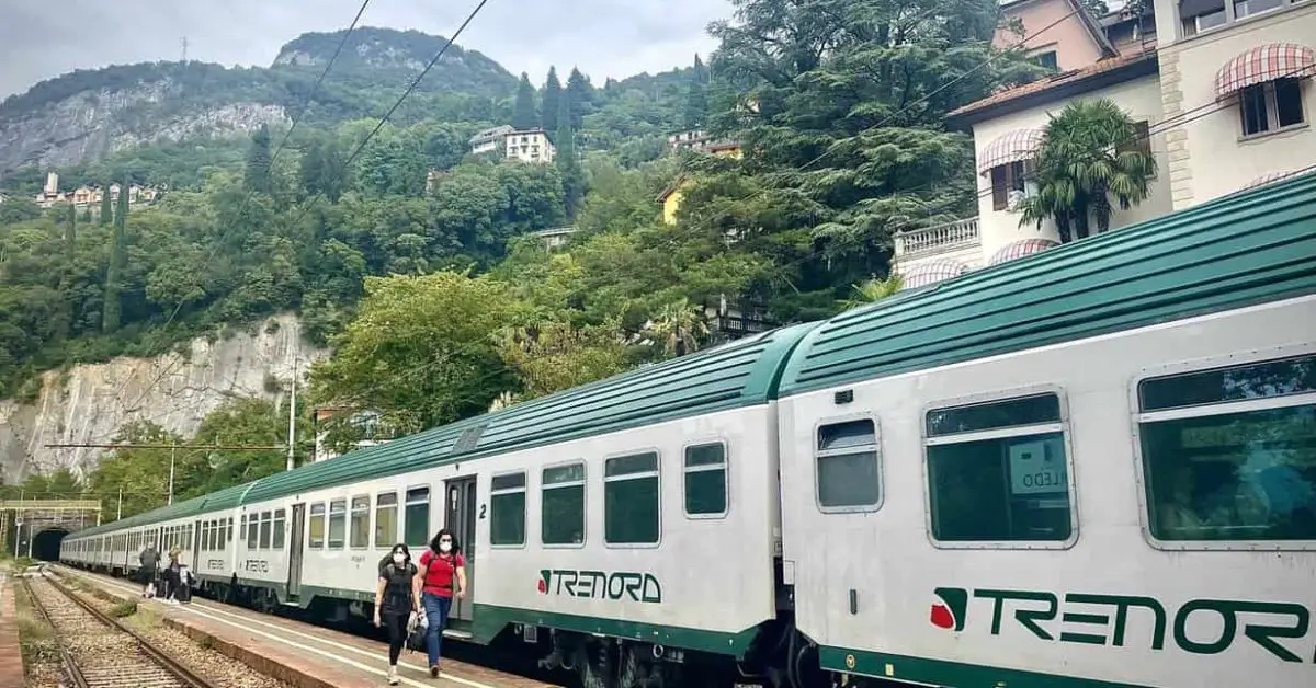Trenord Train in Varenna Train Station to Milan